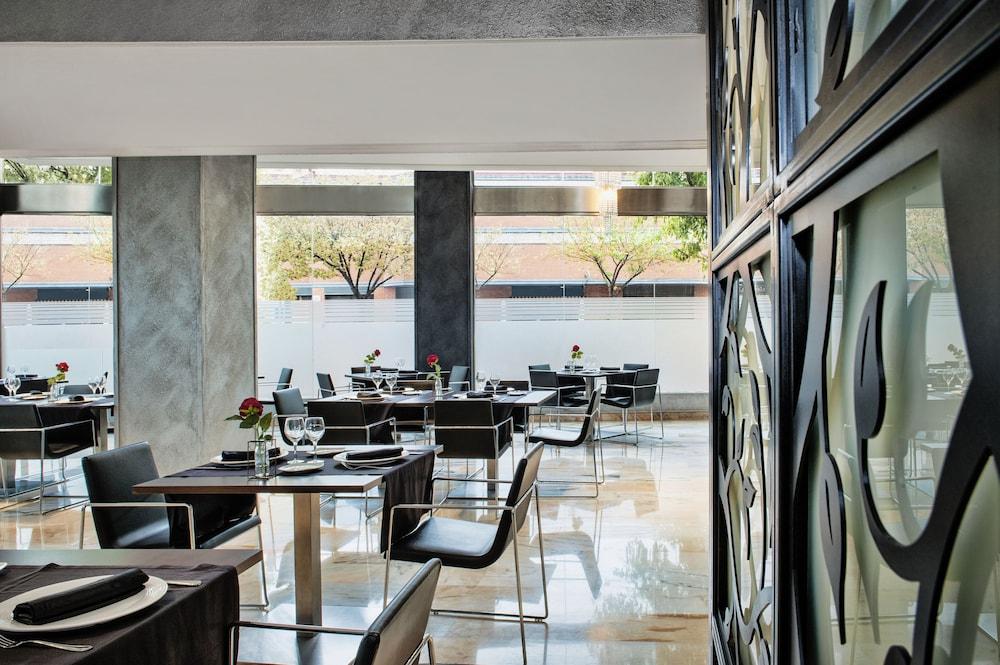 Salles Ciutat Del Prat Barcelona Airport 4* El Prat de Llobregat