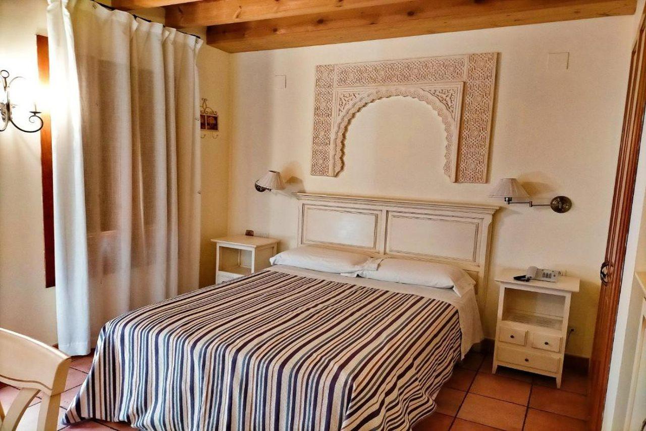 Hotel Abadía 2*