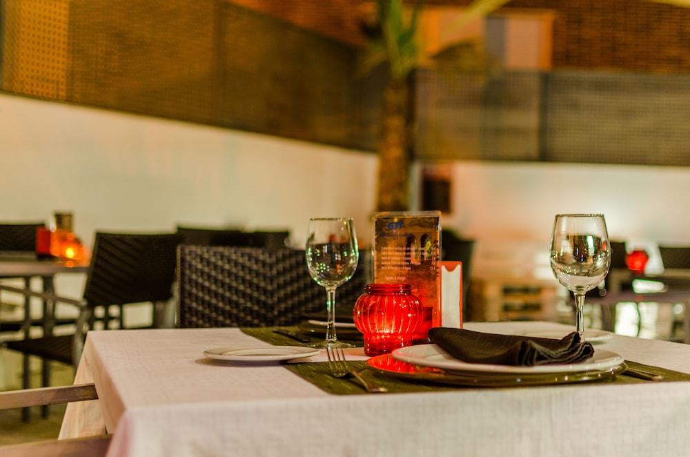 Hotel Yit Conquista De Granada