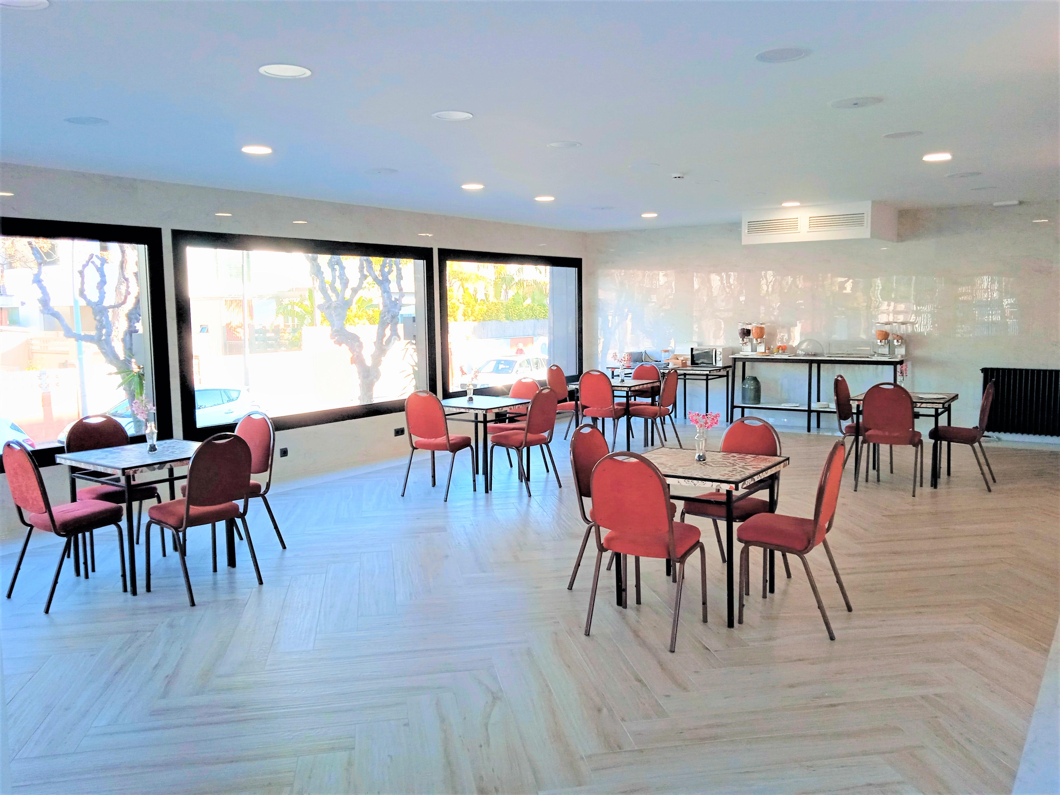 Hotel 153 Castelldefels