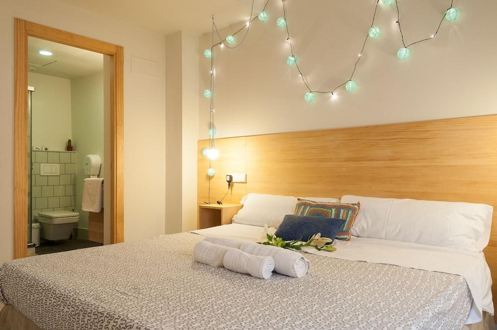 Hostal The Nomad Hostel&pension