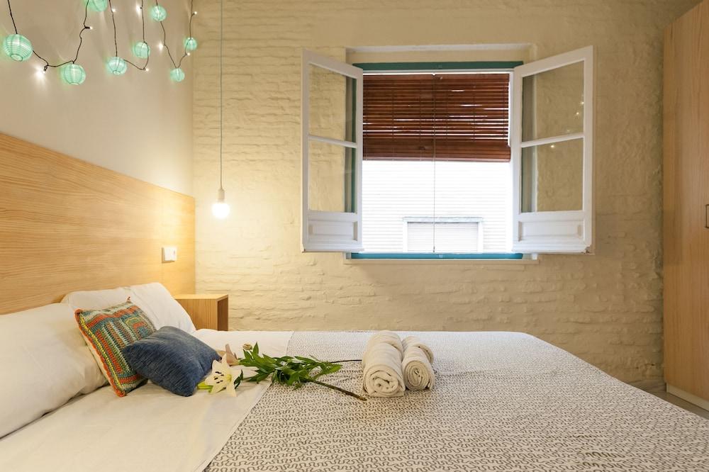 The Nomad Hostel&pension Hostal