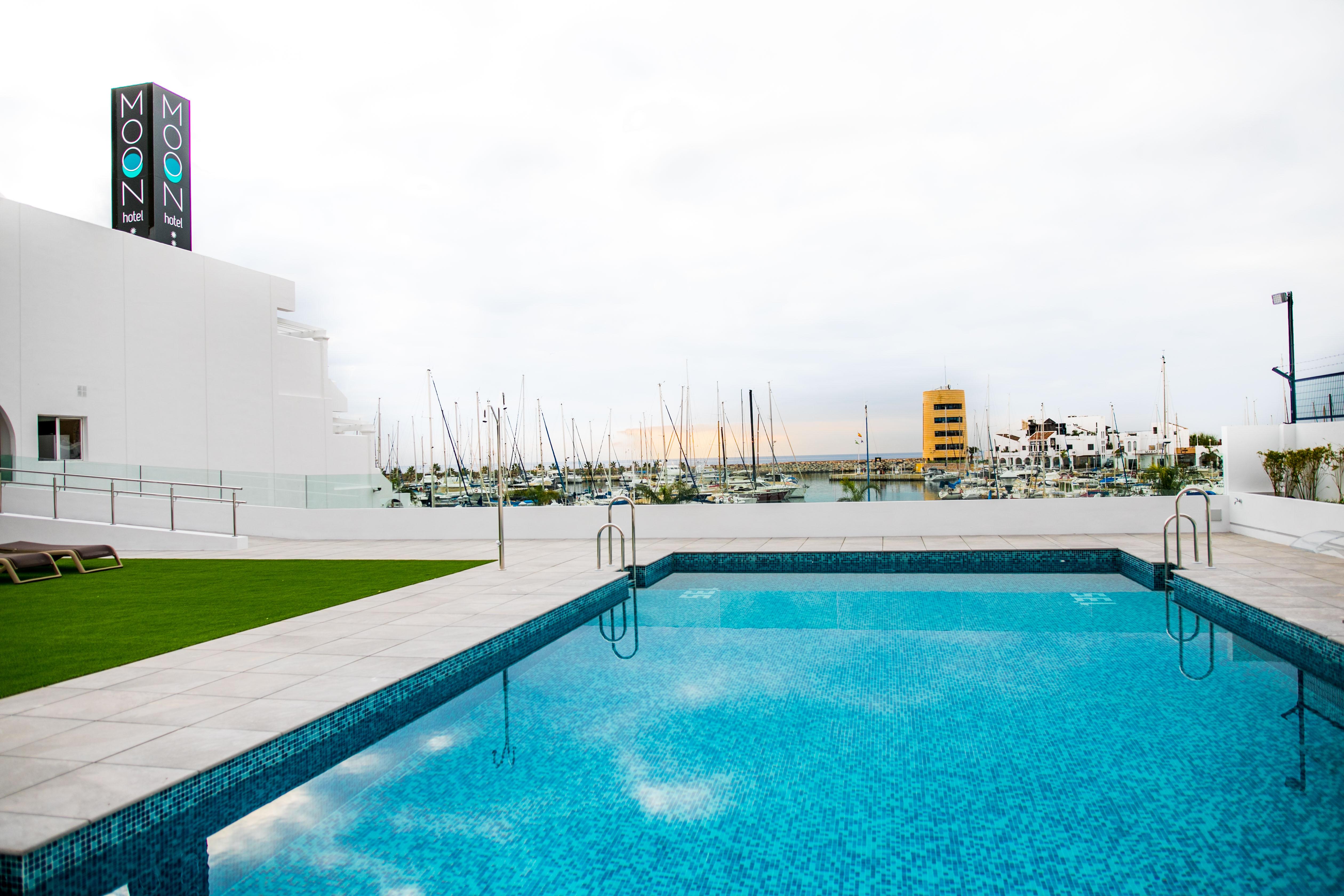Moon & Spa. 4*
