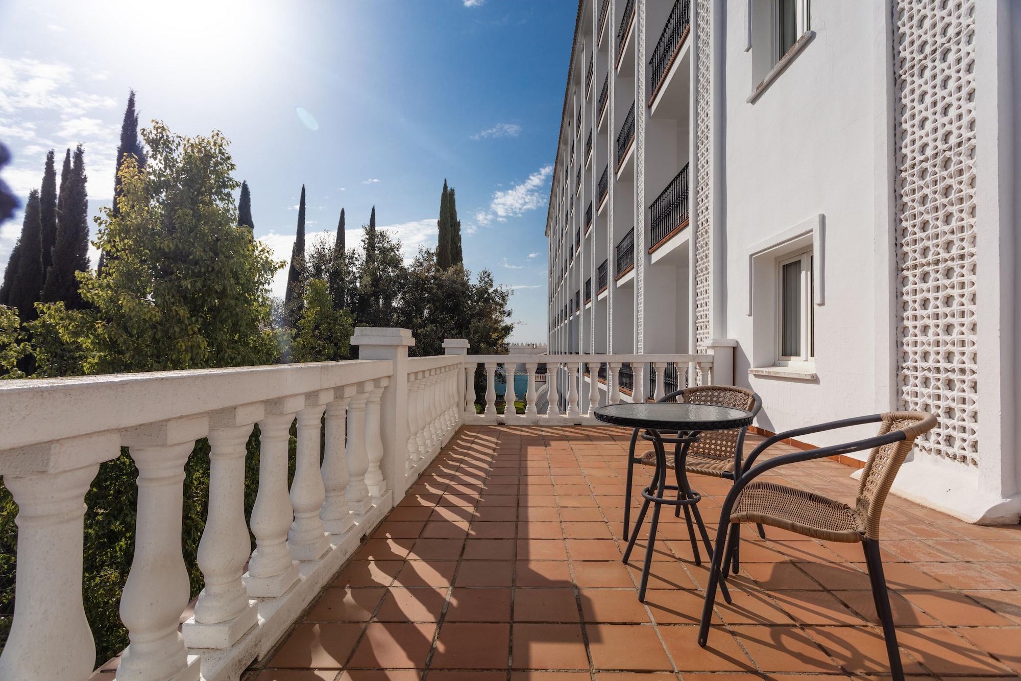 Hotel Abades Benacazón