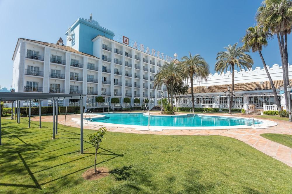 Hotel Abades