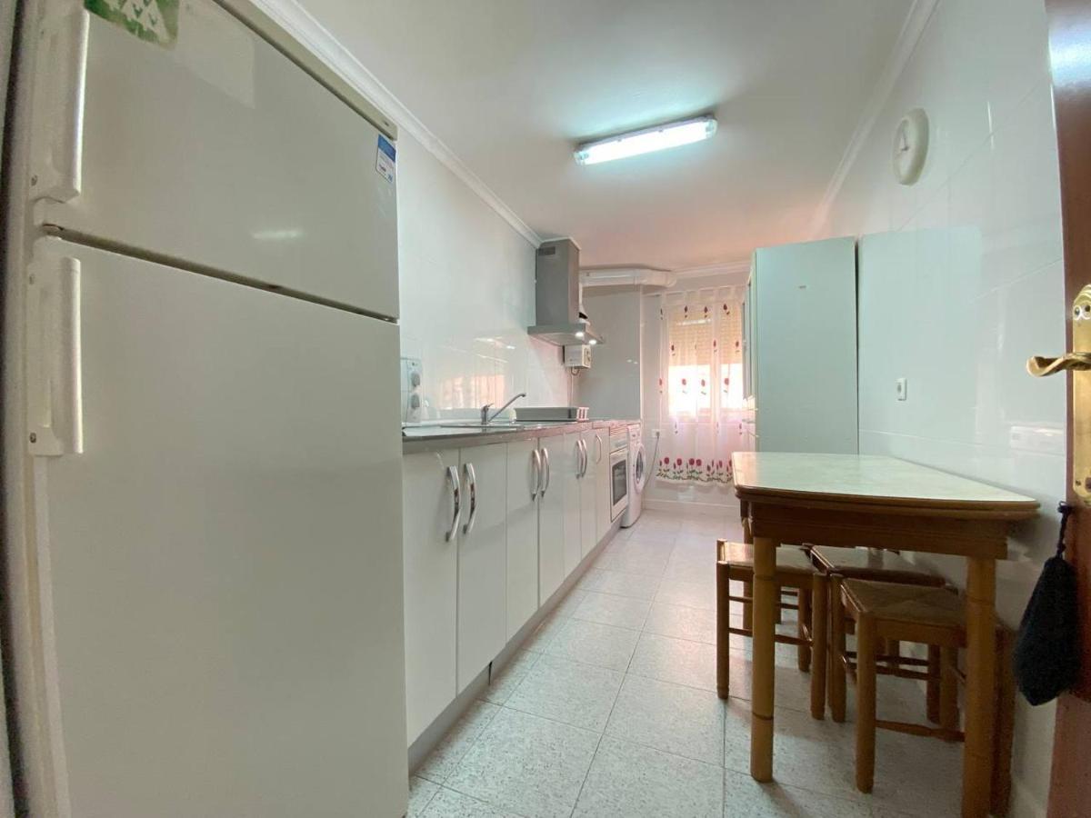 Apartment Apto. Cailla, Playa De La Cachucha. Wifi, A/c *