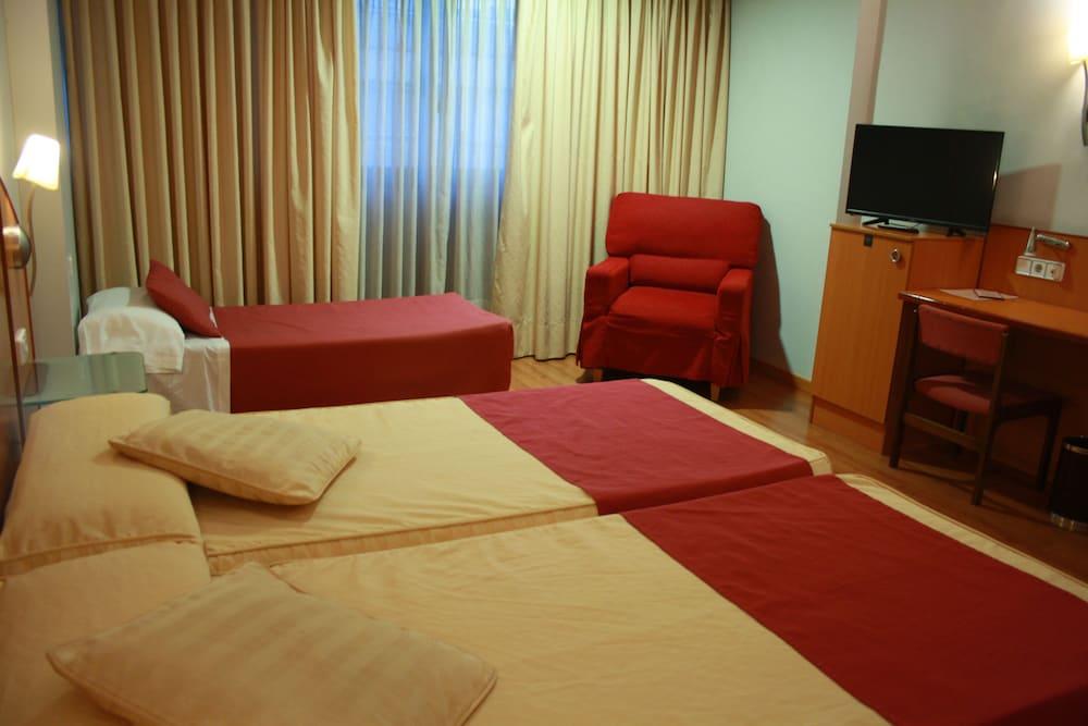Reconquista Hotel 3*