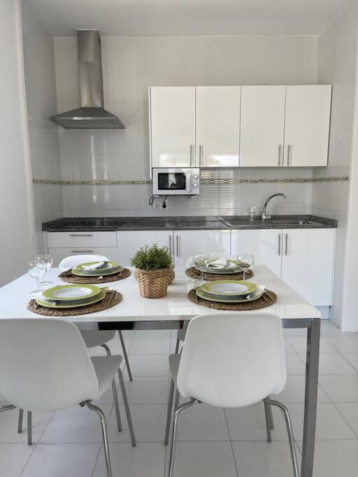 Casa Mesana Nuevo En La Playa Con Aire Acondicionado