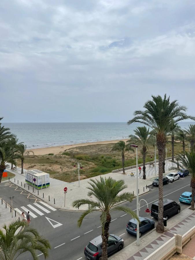 Apartamento Arenales Primera Linea De Playa Apartment Arenales del Sol