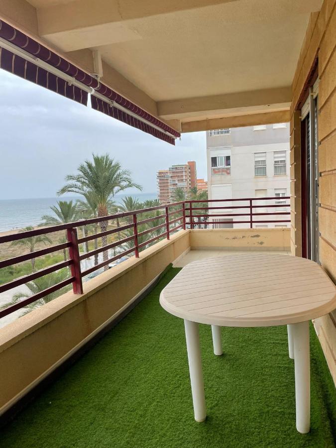 Apartamento Arenales Primera Linea De Playa Apartment