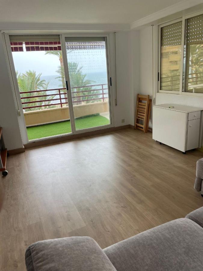 Apartment Apartamento Arenales Primera Linea De Playa