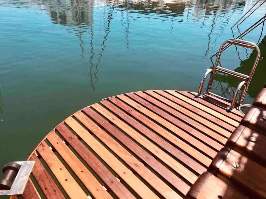 Hotel en barco Cozy Boat In Barcelona & Ac & Wifi & Parking