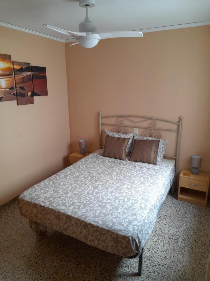 Spacious In Apartment *