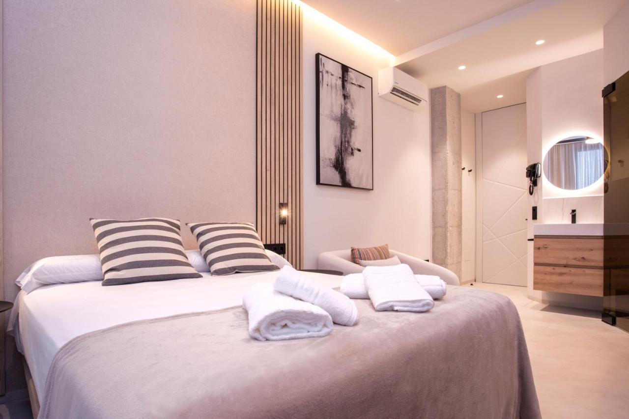 Magnificent Renovated 2bd 2bth Duplex With Backyard - Centre Apartamento