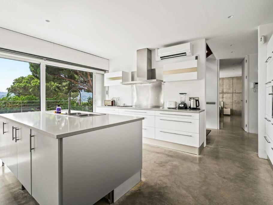 Design Sea Views And Lap Pool * Cabrils