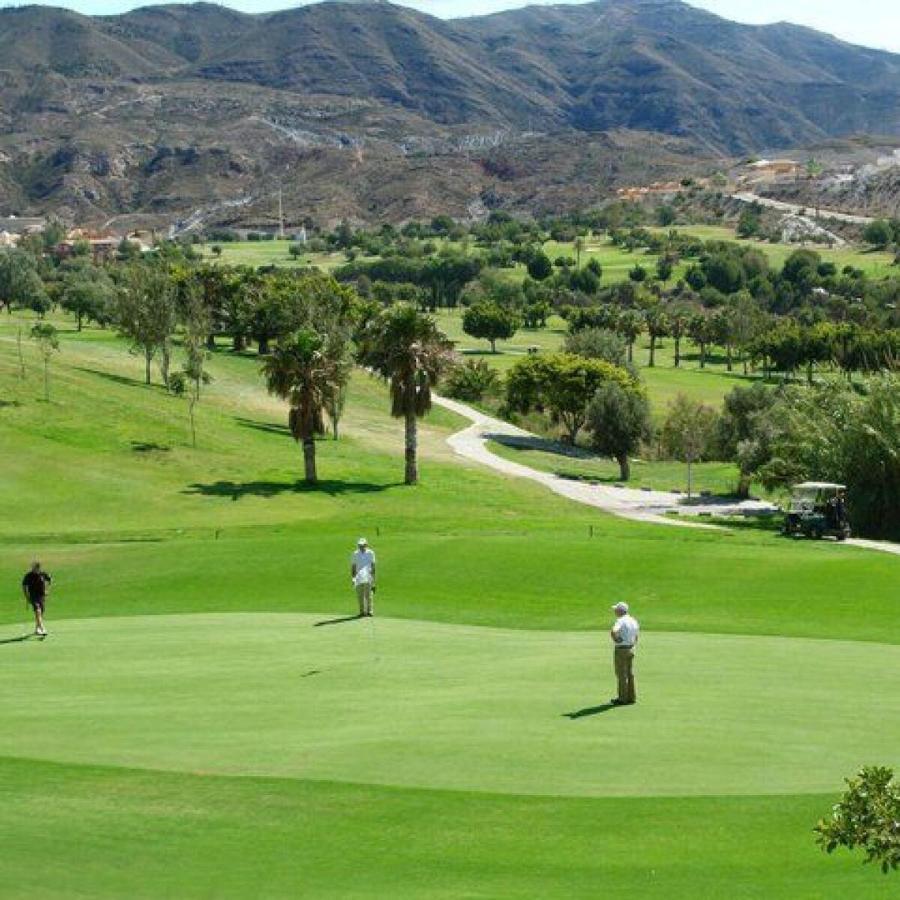 Golf, Piscina Climatizada Y Playa * La Envía