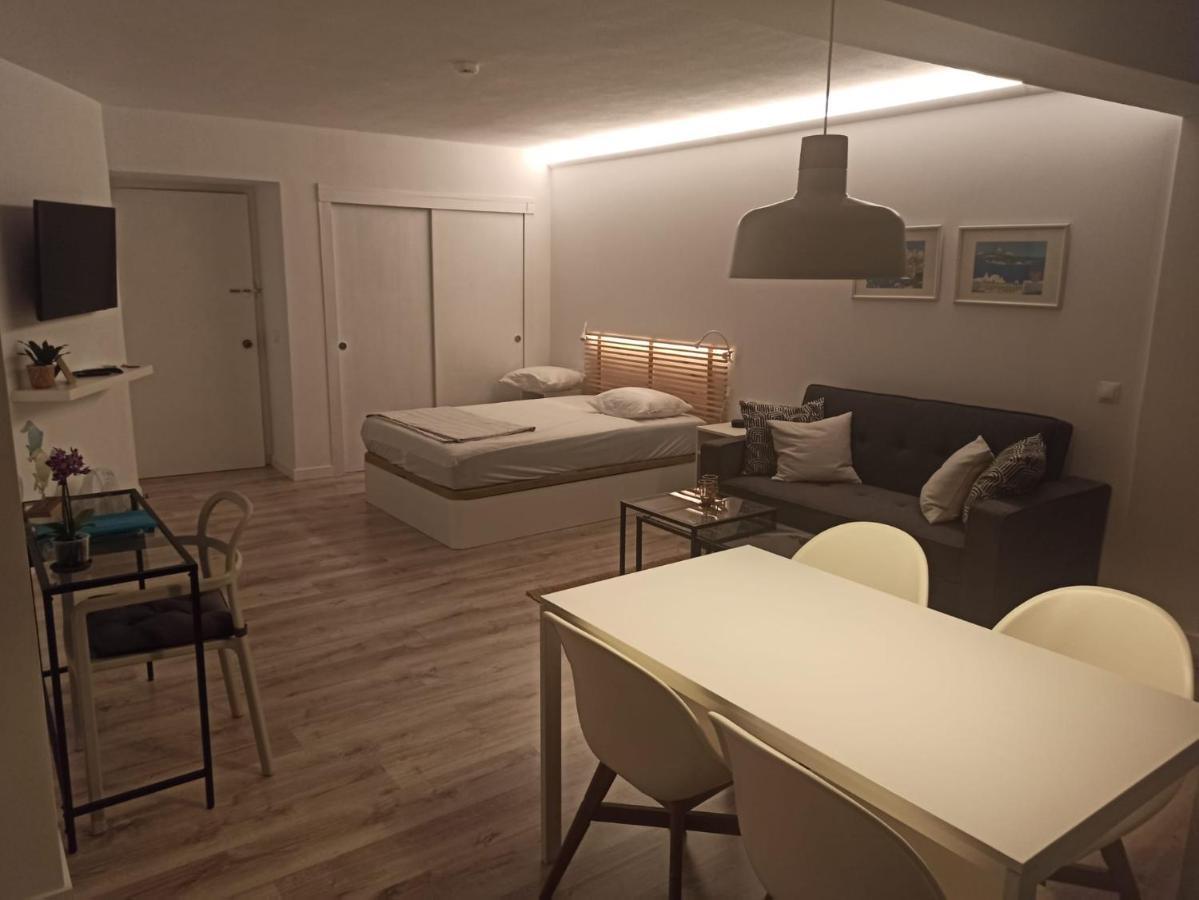 C Y L Apartamento *