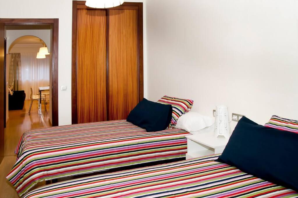 Piso Gexel Casco Historico Con Garaje Apartamento *
