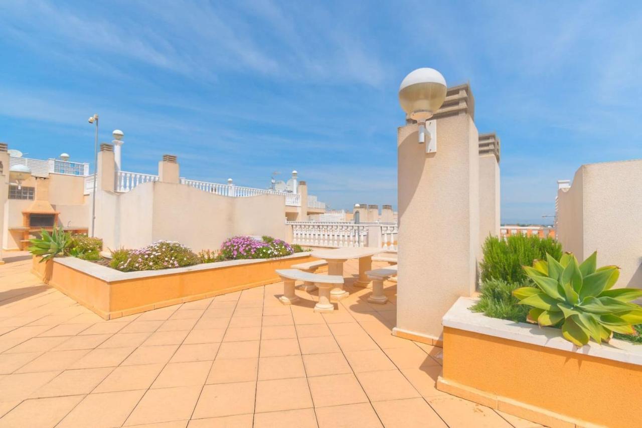 2-bed With Rooftop Pool Apartamento