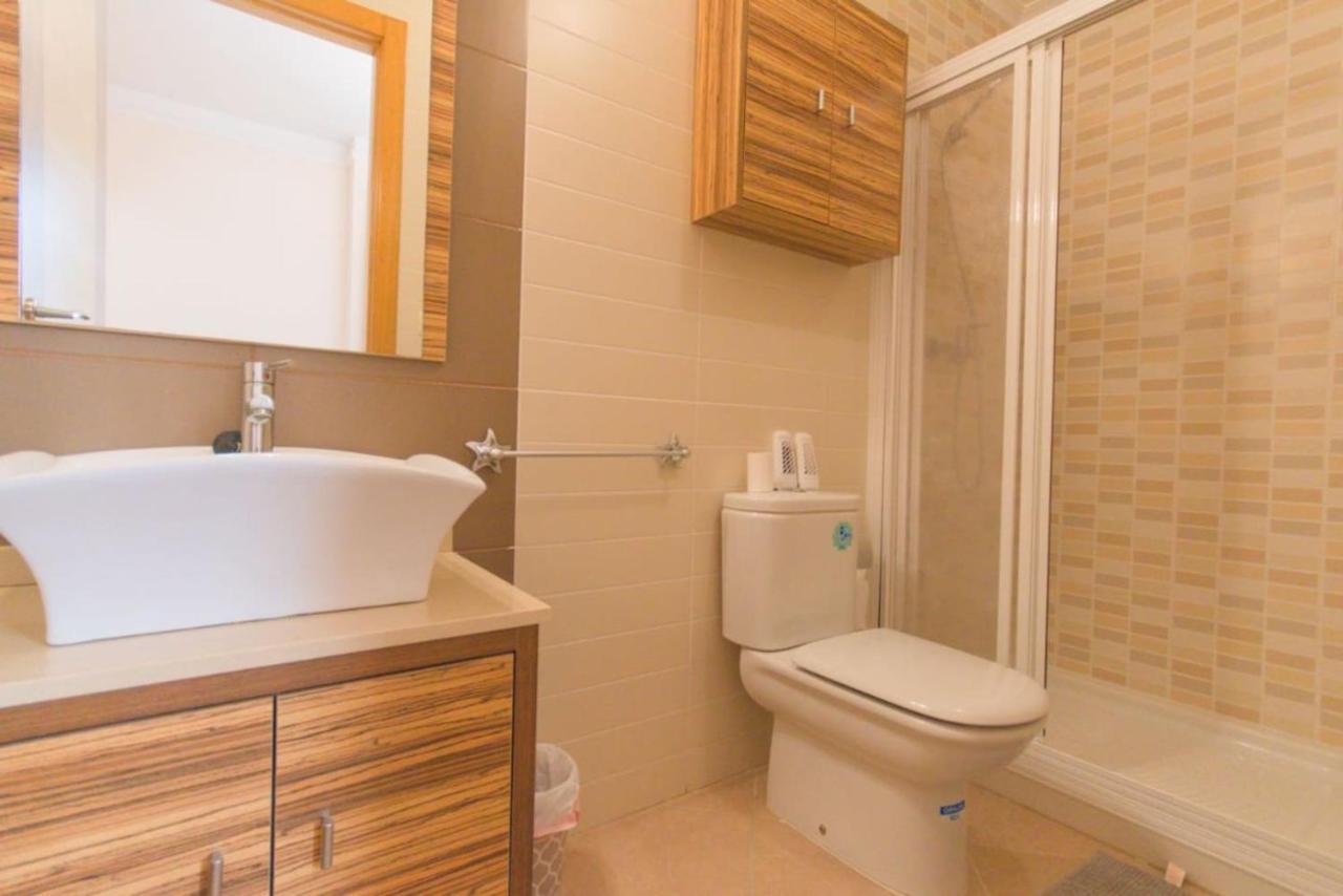 Apartamento 2-bed With Rooftop Pool