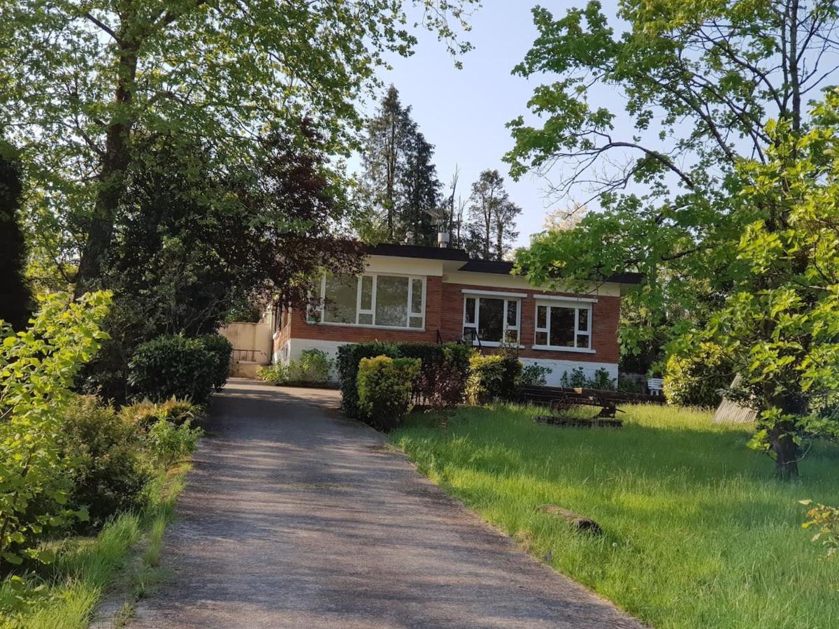 Casa Con Amplio Jardin Cerca De San Sebastian