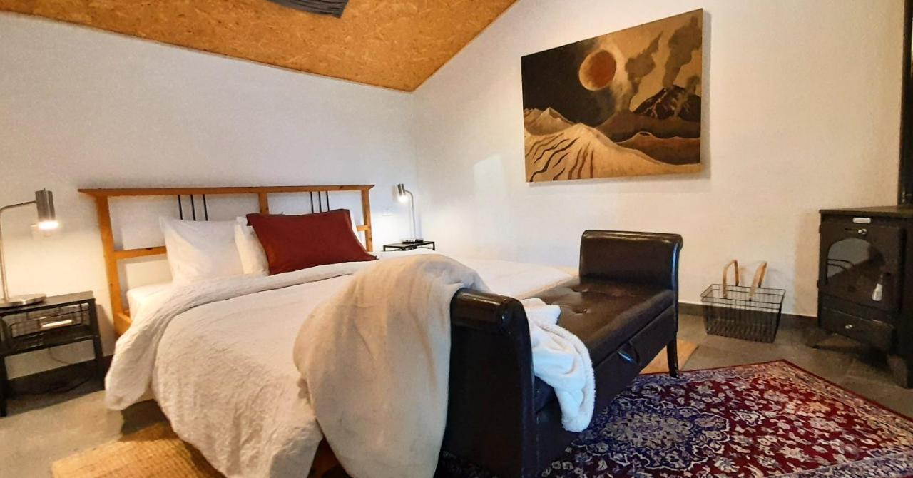 Casa Aguar: Acogedora Casa De Invitados En El Bosque Chalet