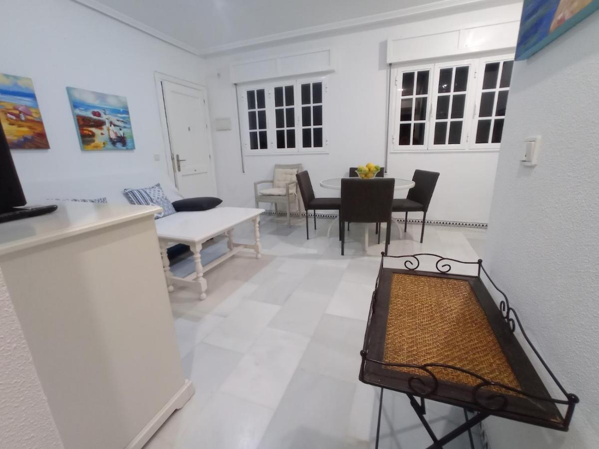 Kiana, La Barrosa Con Parking Y Piscina Apartamento