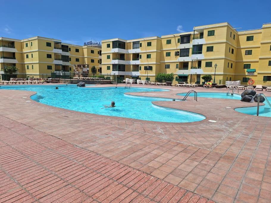 Las Olas Palmeras Apartment
