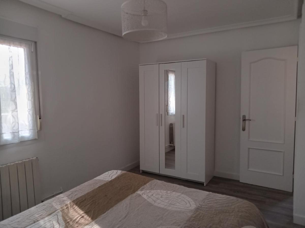 Preciosa Casa Bi-familiar Al Lado De Donosti. * Irun
