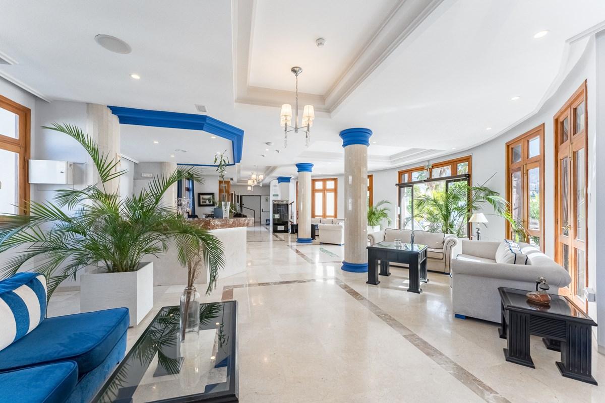 Apartahotel Klayman Olivina Los Cristianos (Tenerife)