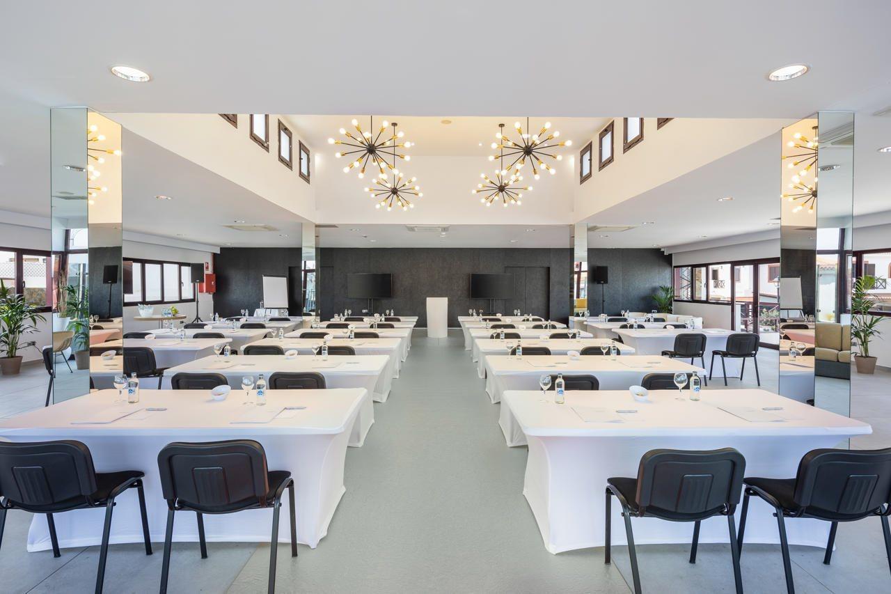 Occidental Roca Negra Hotel 4*