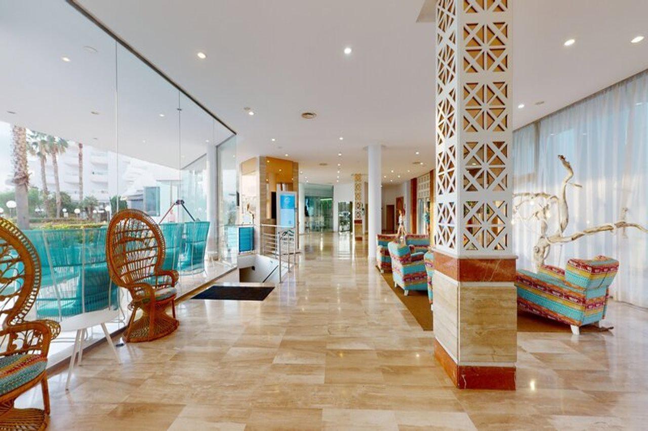 Apartahotel Tropic Garden 4*