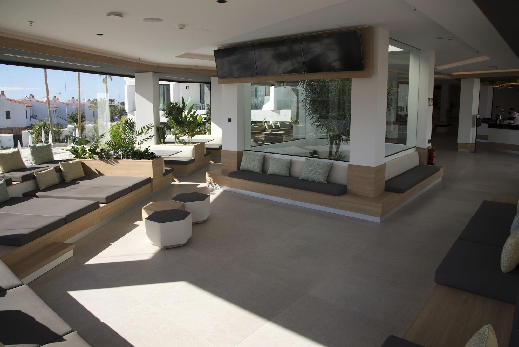 Merlin Hotel Callao Salvaje