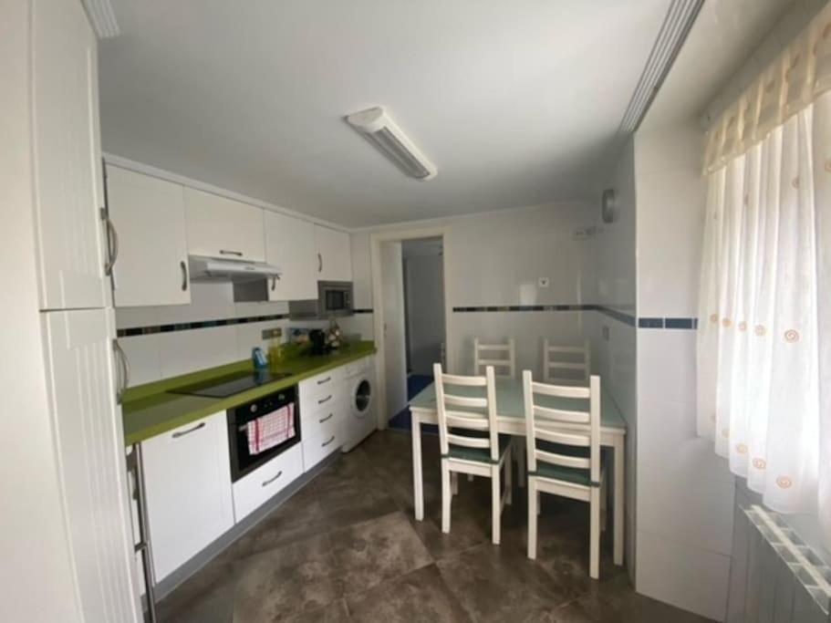 Apartamento Apartado Y Cerca De Todo