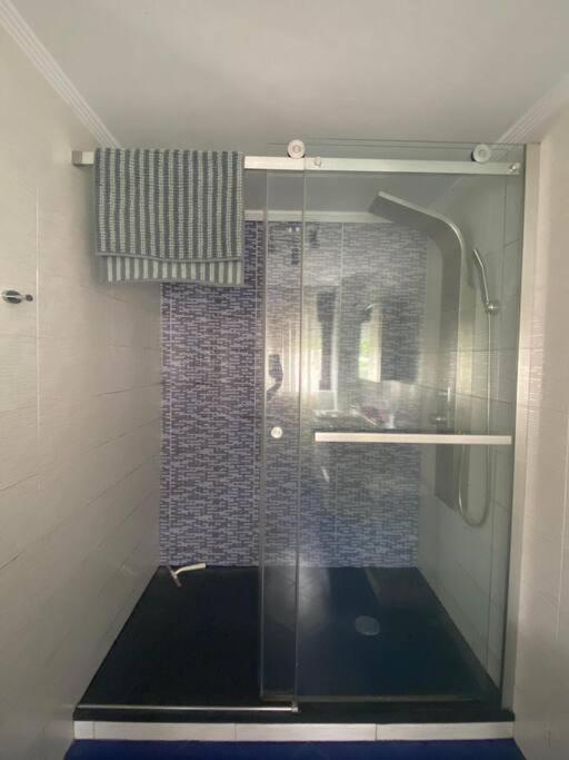 Apartamento Apartado Y Cerca De Todo *