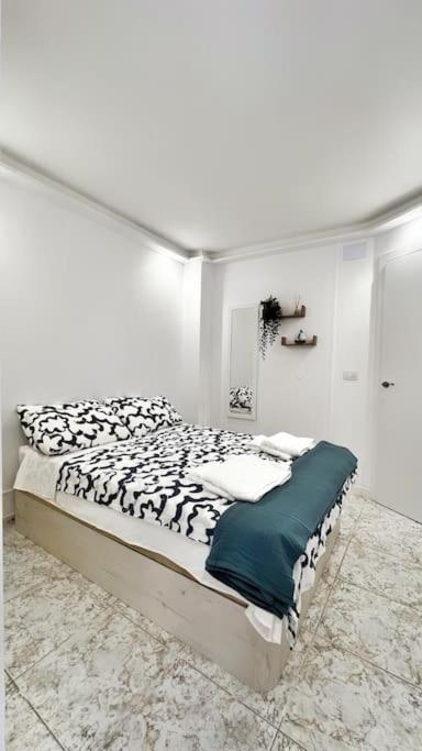 Giovina Living Av Suecia 150m From Apartment