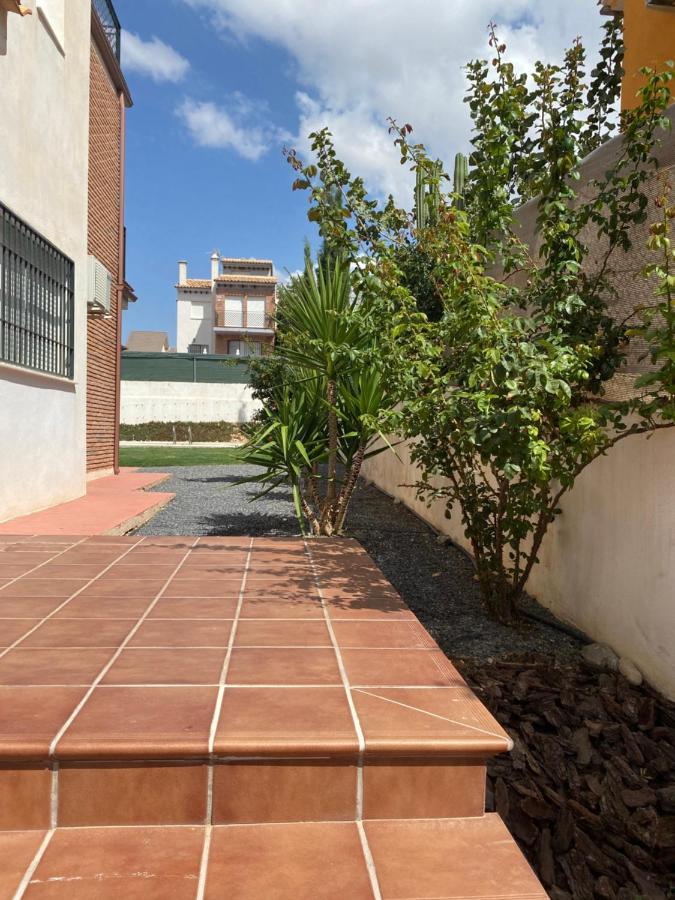 Сasa de vacaciones Casa , Dilar, Granada Con Jardin Y Piscina Dílar