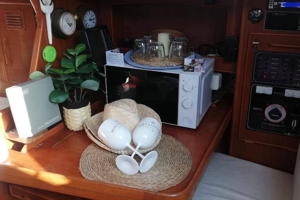 Boat-apartamento Flotante Cadiz.. La Juanita Arroyo