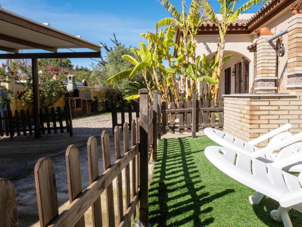 Con Piscina Privada Solo Familias Y Parejas Сasa de vacaciones