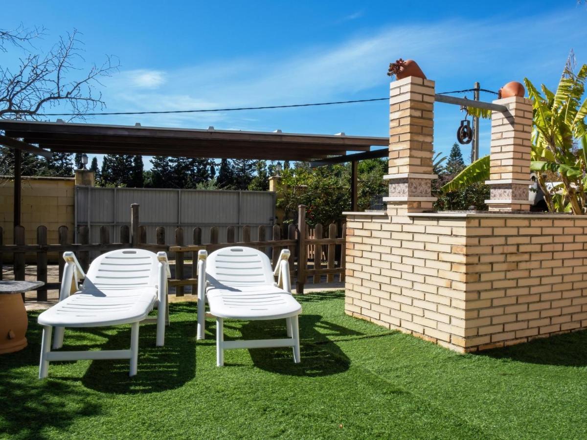 Con Piscina Privada Solo Familias Y Parejas Сasa de vacaciones