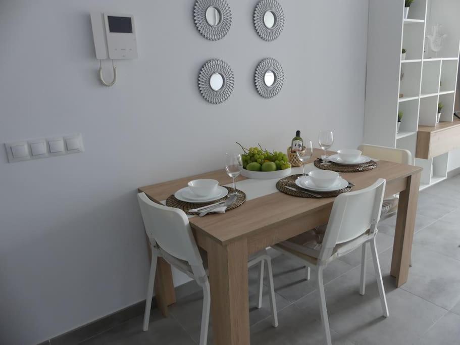19 Piso Centrico, Nuevo Y Bien Equipado En La Trinidad Apartment *