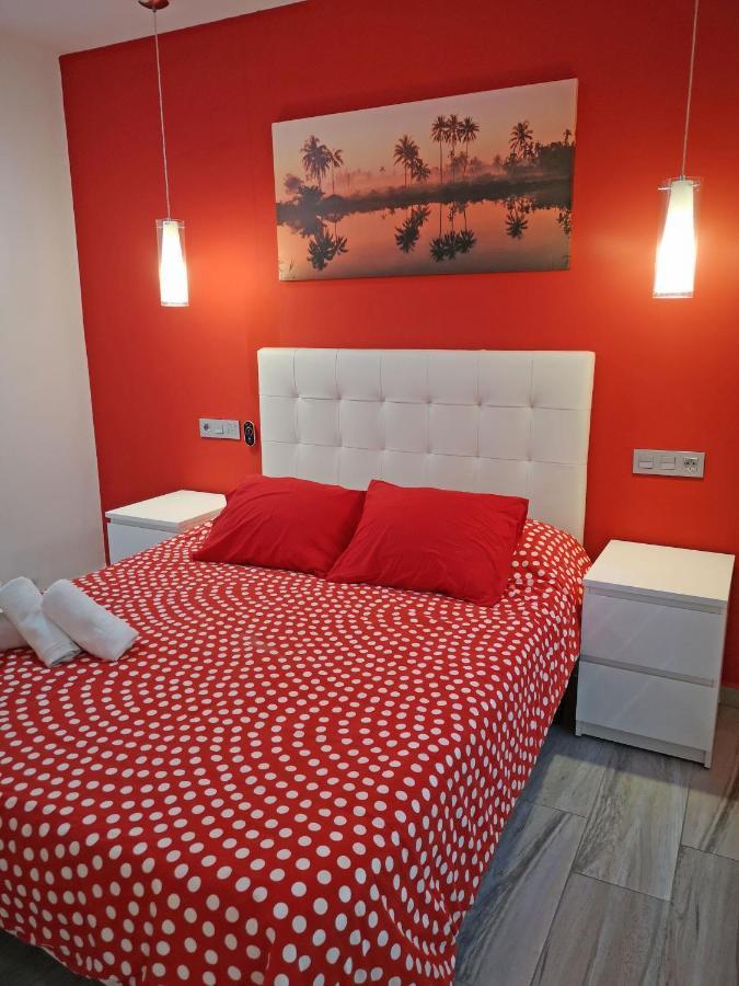 Conil Red-black *
