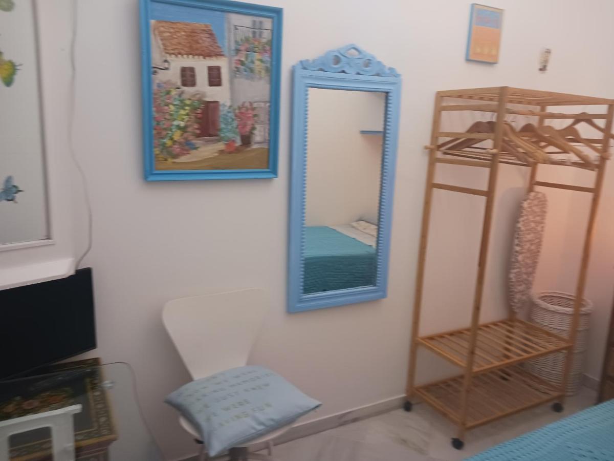 Privada Con Bano. * Cádiz