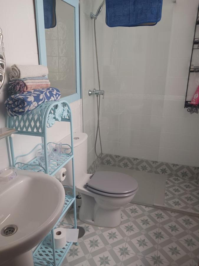 Privada Con Bano. Habitación en casa particular *