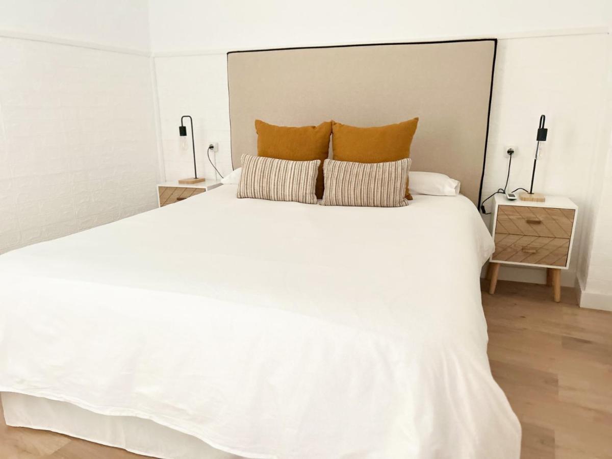Plaza Apartment *