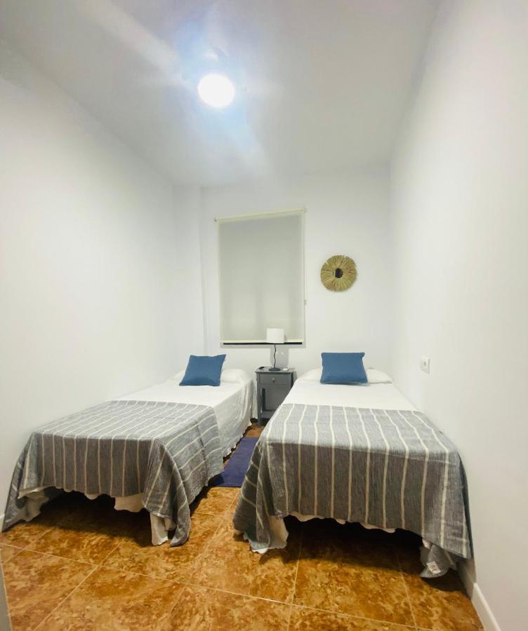 Vivienda Centrica Con Salida Directa A Las Playas