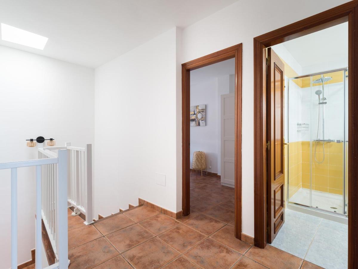 Giraud Ii - Secluded Beachfront Duplex Apartamento *