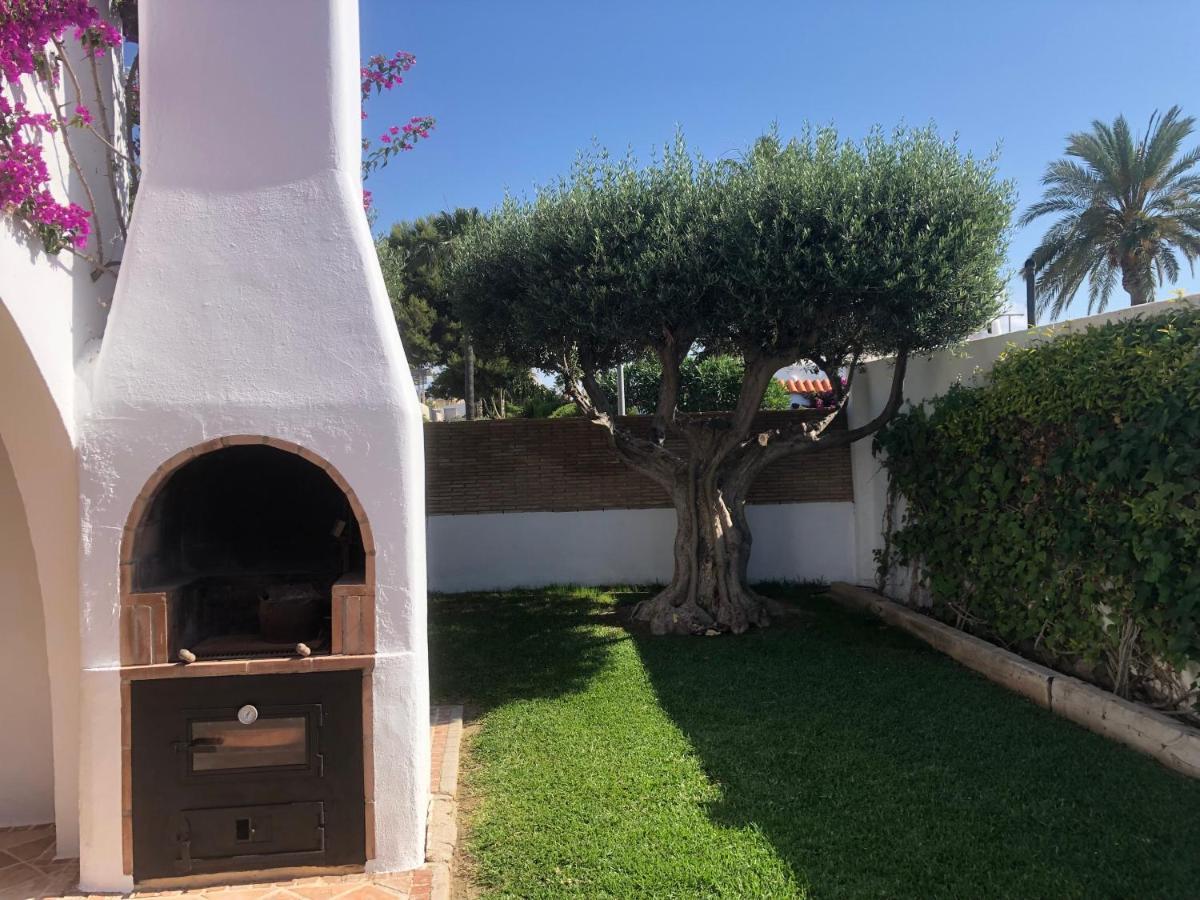 Chalet Individual Con Jardin En Puerto Rey, Vera
