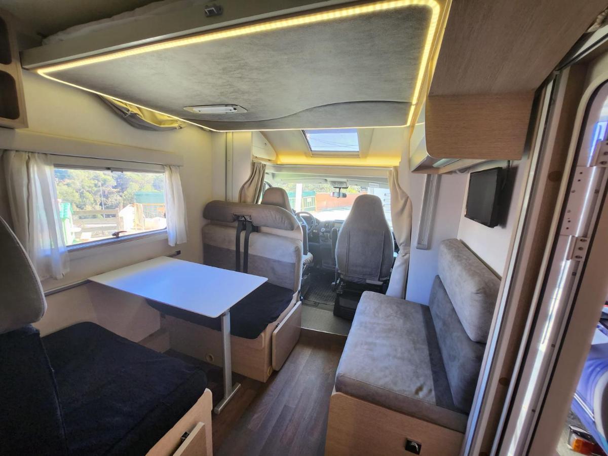 Autocaravana 6 Plazas Posibilidad De Moverse O