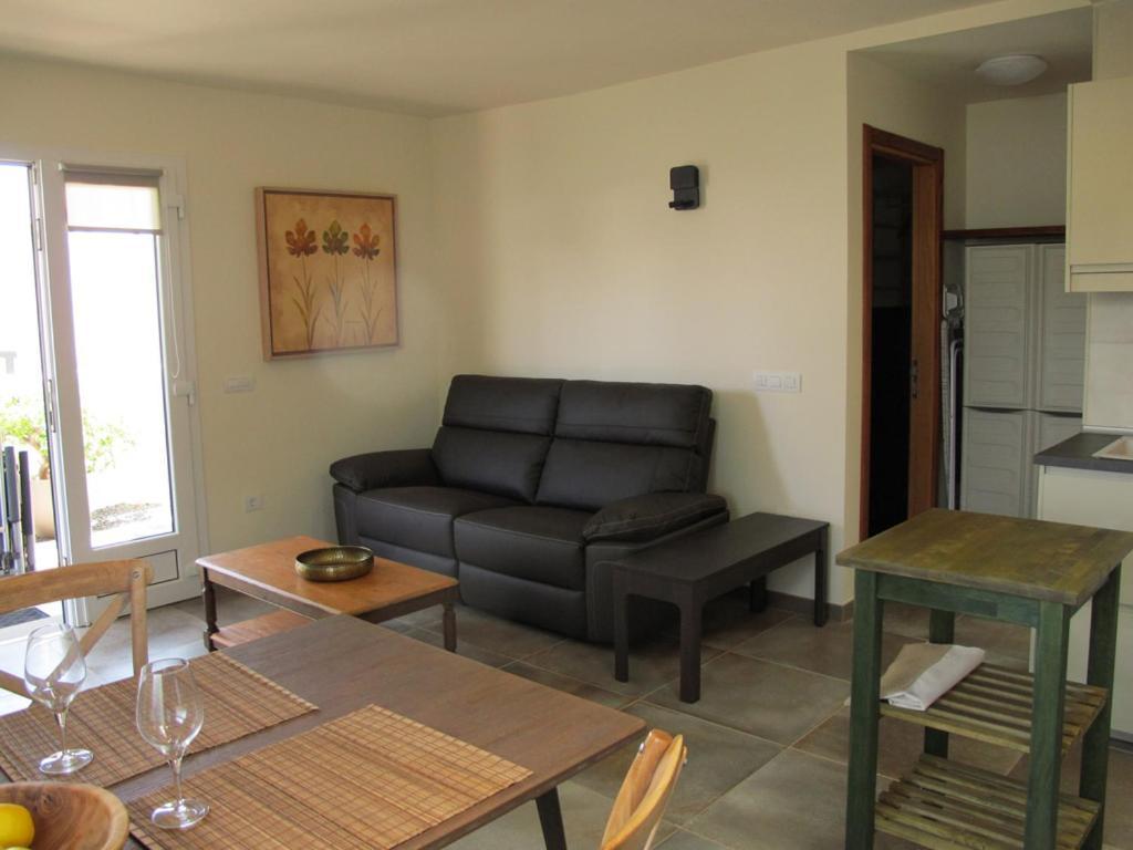 Lido-playa Roca With Sea Front Access - Free Ac - Wifi Apartment Costa Teguise